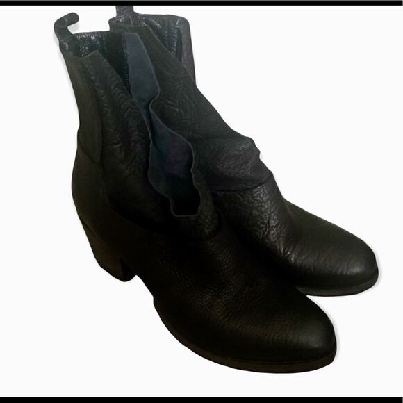 Bryan Blake Black Pebbled Leather Ankle Booties 37.5 - Picture 6 of 13